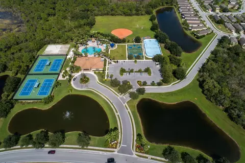 View/Area - 11626 Dancing River Dr, Venice, FL 34292 photo 7 of 9