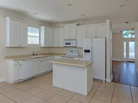 Kitchen - 11626 Dancing River Dr, Venice, FL 34292 photo 3 of 3
