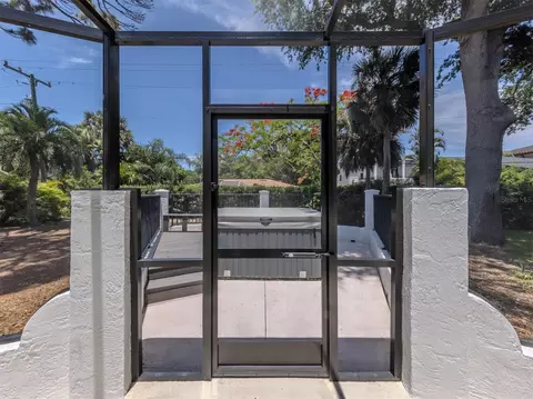 Exterior - 628 Granada Ave, Venice, FL 34285 photo 12 of 15