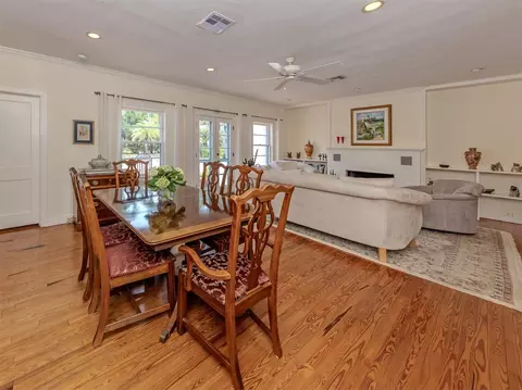 Dining - 628 Granada Ave, Venice, FL 34285 photo 1 of 3