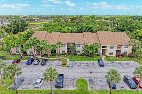 4040 Crockers Lake Blvd #12, Sarasota, FL 34238