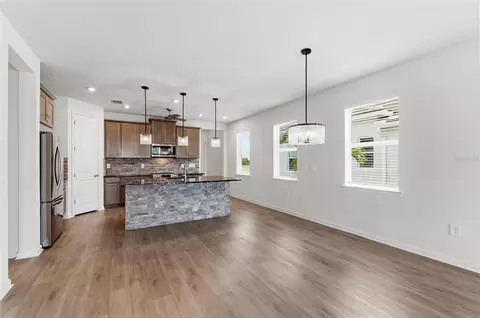 Living - 11566 Boundless Ter, Venice, FL 34293 photo 2 of 7