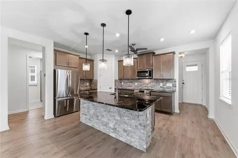 Kitchen - 11566 Boundless Ter, Venice, FL 34293 photo 3 of 6