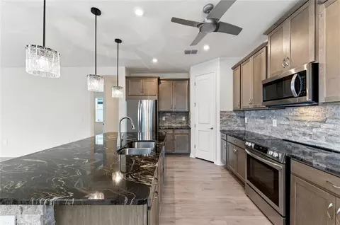 Kitchen - 11566 Boundless Ter, Venice, FL 34293 photo 2 of 6