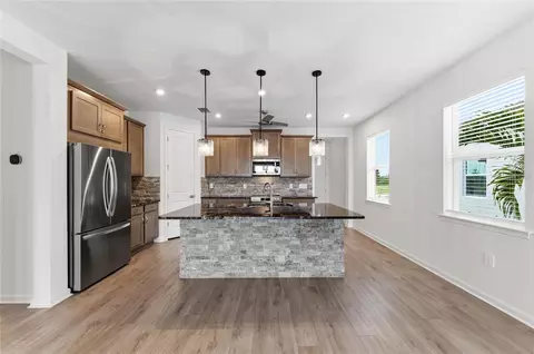 Kitchen - 11566 Boundless Ter, Venice, FL 34293 photo 4 of 6