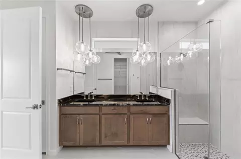 Bath - 11566 Boundless Ter, Venice, FL 34293 photo 3 of 4