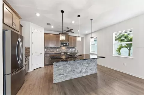 Kitchen - 11566 Boundless Ter, Venice, FL 34293 photo 5 of 6