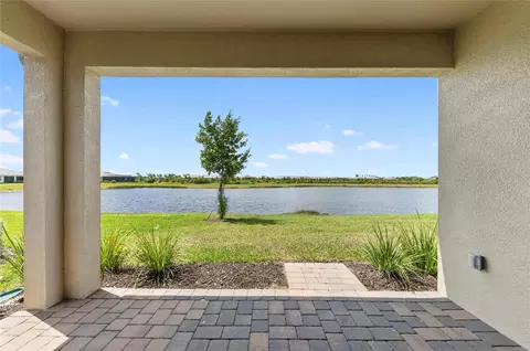 Exterior - 11566 Boundless Ter, Venice, FL 34293 photo 6 of 8