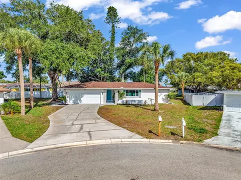483 Sunnyside Dr, Venice, FL 34293
