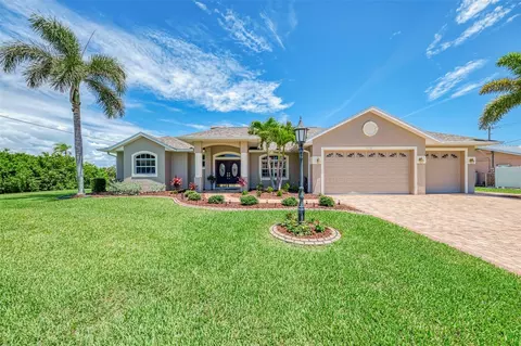 935 Graham Rd, Venice, FL 34293