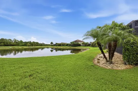 Exterior - 13652 Classico Ct, Venice, FL 34293 photo 9 of 13