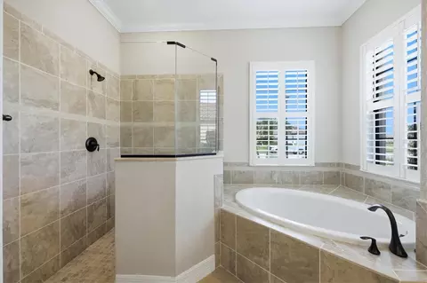 Bath - 13652 Classico Ct, Venice, FL 34293 photo 2 of 4
