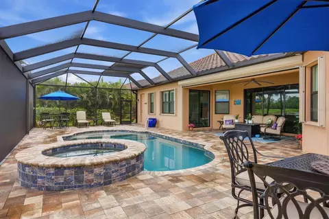 Exterior - 13652 Classico Ct, Venice, FL 34293 photo 7 of 13