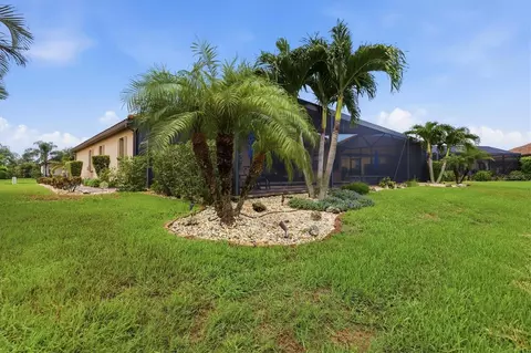 Exterior - 13652 Classico Ct, Venice, FL 34293 photo 11 of 13
