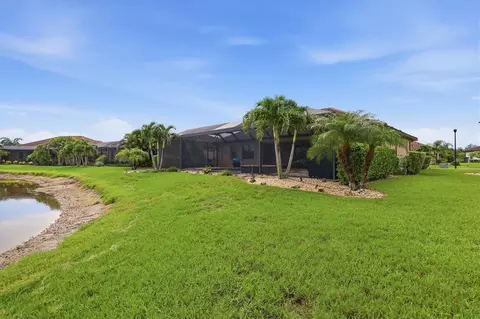 Exterior - 13652 Classico Ct, Venice, FL 34293 photo 10 of 13