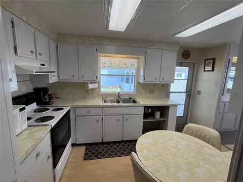 824 Trento, Venice, FL 34285 photo 12
