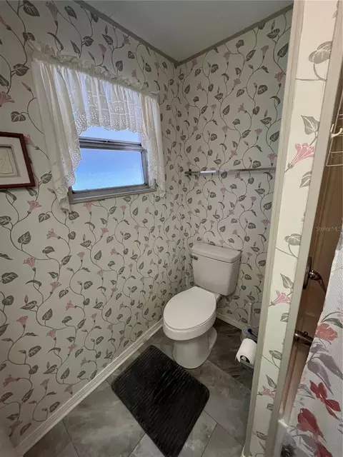 824 Trento, Venice, FL 34285 photo 23