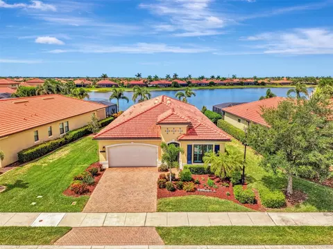 23762 Waverly Cir, Venice, FL 34293