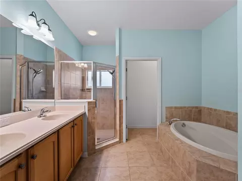Bath - 11631 Dancing River Dr, Venice, FL 34292 photo 2 of 5