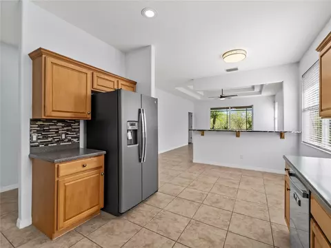 Kitchen - 11631 Dancing River Dr, Venice, FL 34292 photo 4 of 4