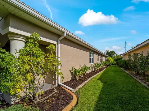Exterior - 11631 Dancing River Dr, Venice, FL 34292 photo 18 of 25