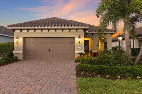 3617 Azurite Way, Bradenton, FL 34211
