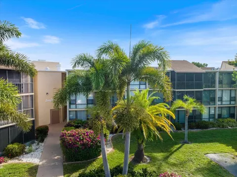 618 Bird Bay Dr S #317, Venice, FL 34285