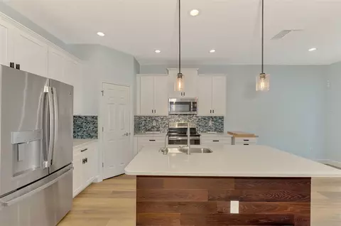 Kitchen - 7734 108th Avenue Cir E, Parrish, FL 34219 photo 3 of 11
