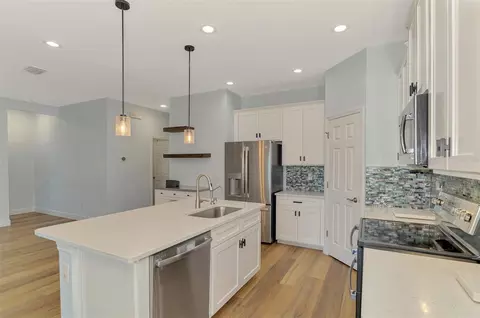 Kitchen - 7734 108th Avenue Cir E, Parrish, FL 34219 photo 5 of 11