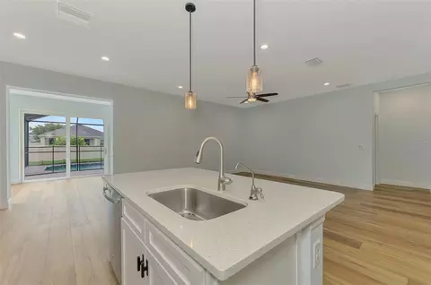 Kitchen - 7734 108th Avenue Cir E, Parrish, FL 34219 photo 6 of 11