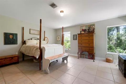 Bedroom - 417 Baycrest Dr, Venice, FL 34285 photo 1 of 9