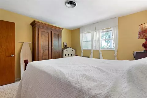 Bedroom - 417 Baycrest Dr, Venice, FL 34285 photo 9 of 9