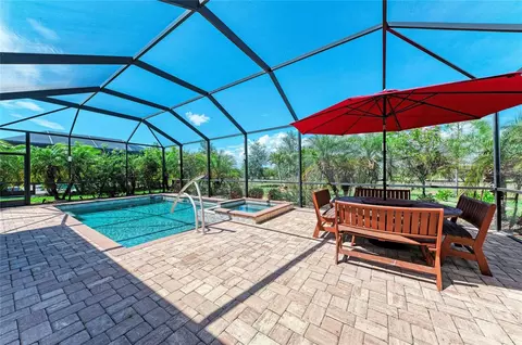 Exterior - 20706 Benissimo Dr, Venice, FL 34293 photo 6 of 10