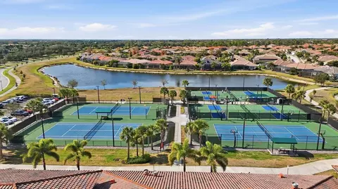 View/Area - 20706 Benissimo Dr, Venice, FL 34293 photo 6 of 8