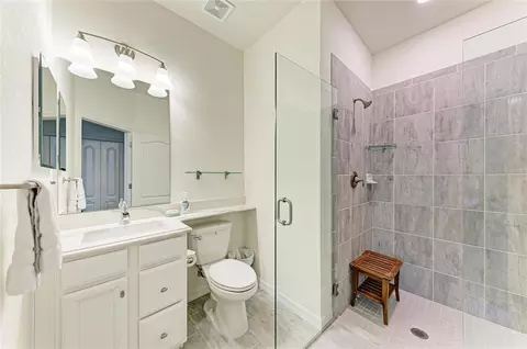 Bath - 20706 Benissimo Dr, Venice, FL 34293 photo 4 of 4