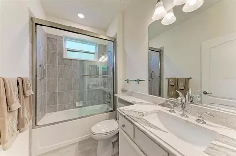 Bath - 20706 Benissimo Dr, Venice, FL 34293 photo 3 of 4