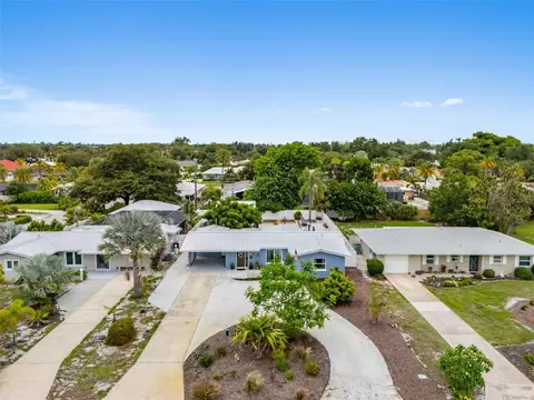 242 Piazza Di Luna, Venice, FL 34285
