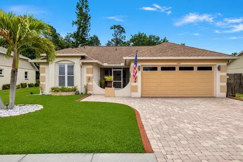 1101 50th St E, Bradenton, FL 34208