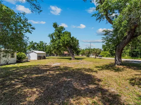 Dawn Drive, Venice, FL 34293