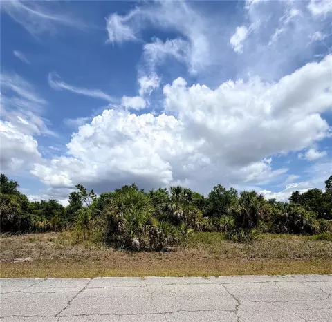 London Circle, North Port, FL 34288