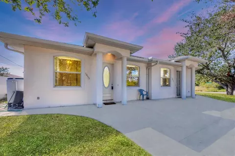 12113 Capilla Ln, North Port, FL 34287