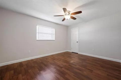 Bedroom - 1011 Pine Forest Ct, Venice, FL 34293 photo 3 of 6
