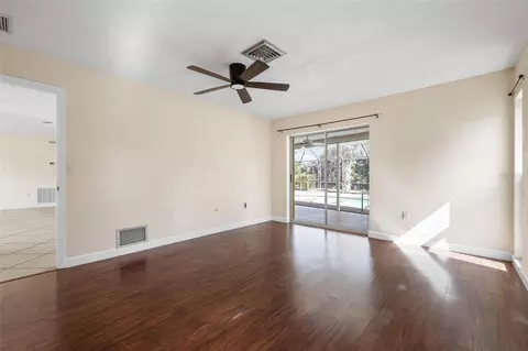 Living - 1011 Pine Forest Ct, Venice, FL 34293 photo 13 of 13