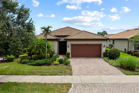 13825 Rinuccio St, Venice, FL 34293