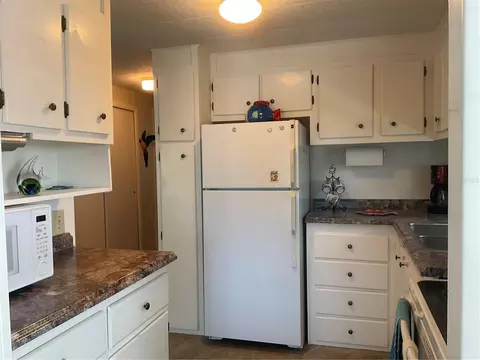 213 Como Dr, Venice, FL 34285 photo 8