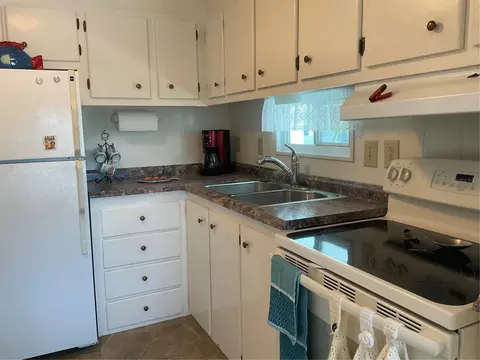 213 Como Dr, Venice, FL 34285 photo 9