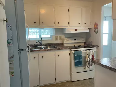 213 Como Dr, Venice, FL 34285 photo 10