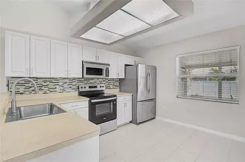 Kitchen - 732 Nectar Rd, Venice, FL 34293 photo 3 of 4