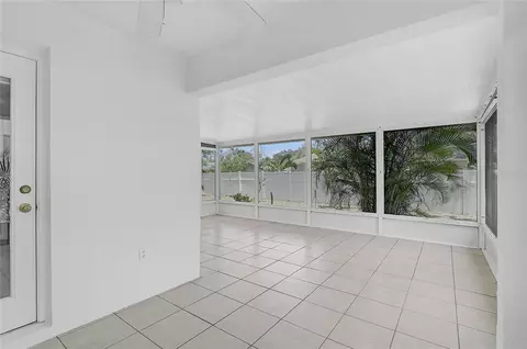 Exterior - 732 Nectar Rd, Venice, FL 34293 photo 2 of 6