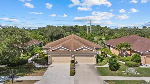 395 Capulet Dr, Venice, FL 34292